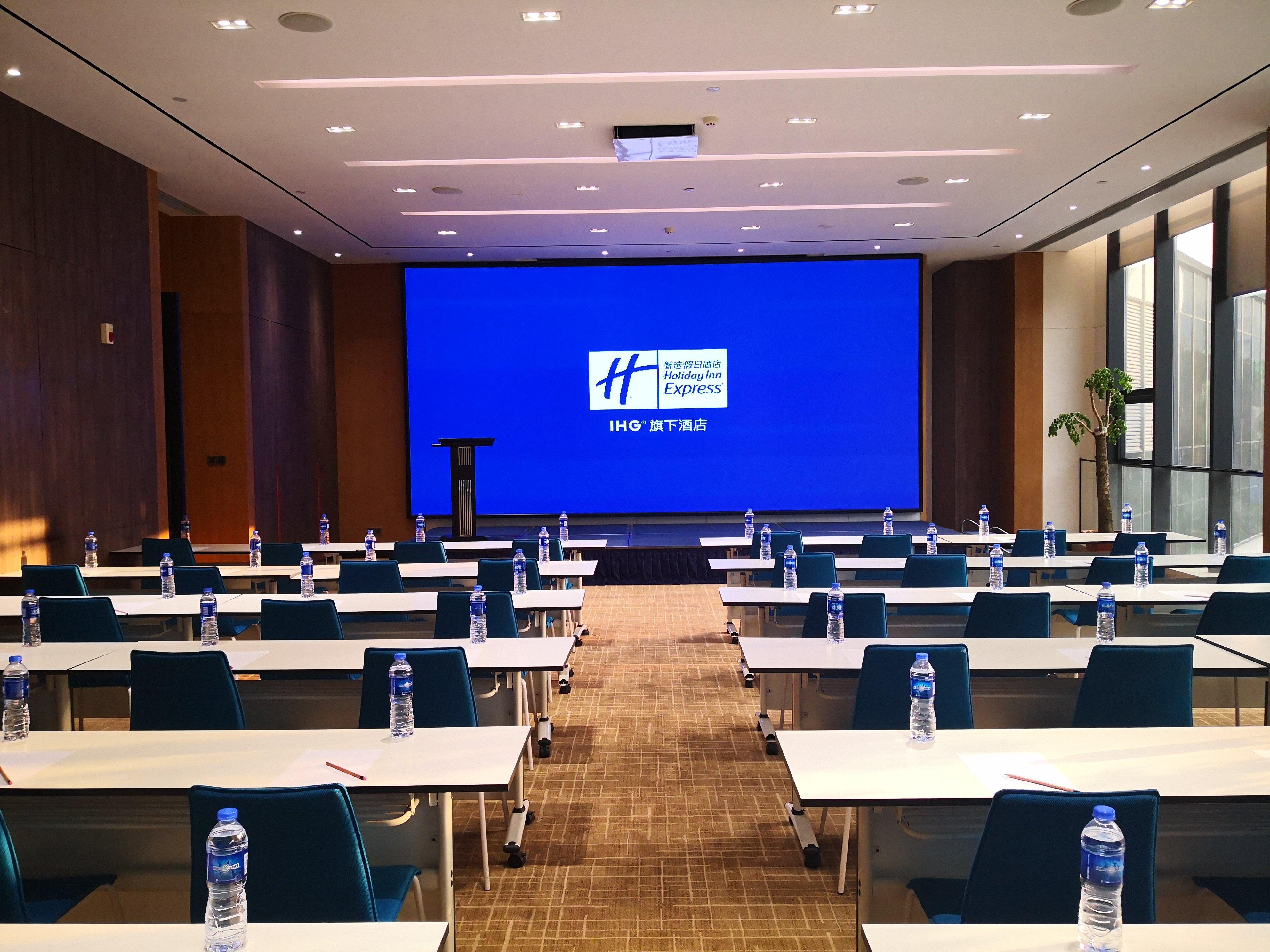 Holiday Inn Express Luanchuan By Ihg 외부 사진